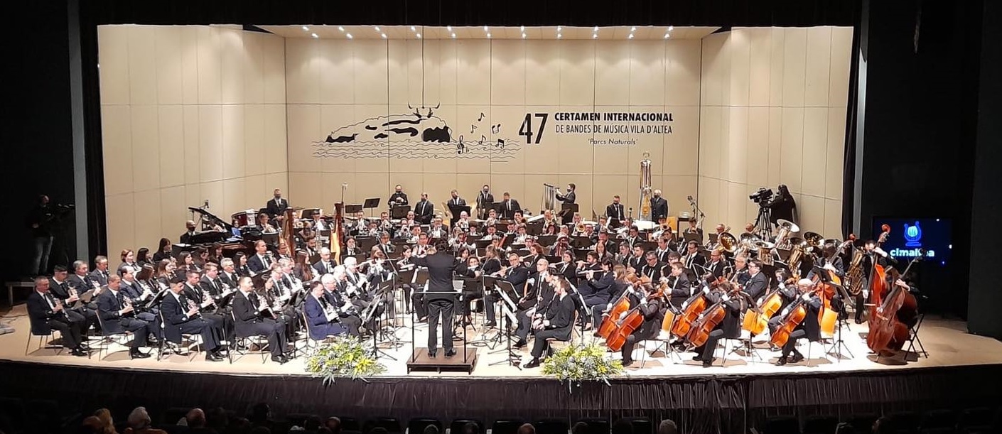 La Banda Primitiva de Llíria se impone en la 47 edición del Certamen ...