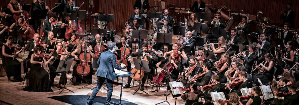 Andrés Valero dirige a ADDA Simfònica en un concierto en Muro a beneficio de la Asociación de Familiares de Alzheimer